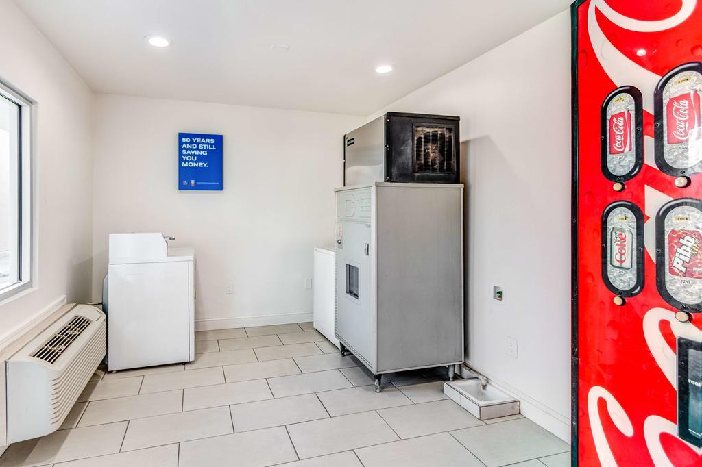 Motel 6-Visalia, Ca Εξωτερικό φωτογραφία