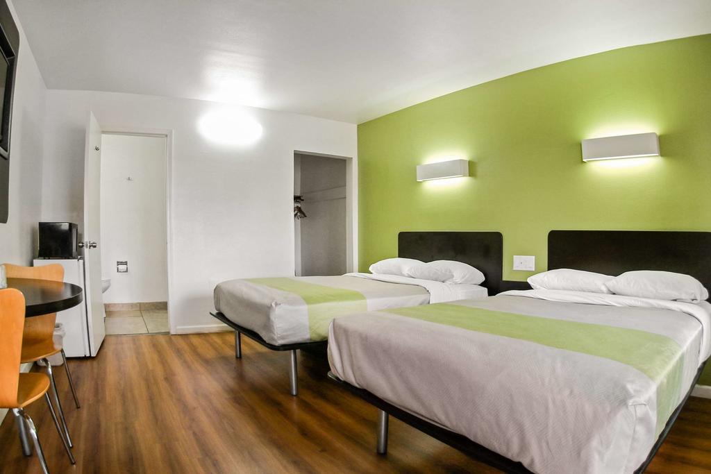 Motel 6-Visalia, Ca Εξωτερικό φωτογραφία